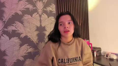 Snapshot of sofi_lassa_ chatting on April 21, 2026, 12:56 am SOFIA online show from April 21, 2026, 12:56 am