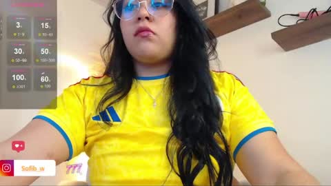 Snapshot of sofi_lennox chatting on July 3, 2026, 1:06 pm Sofi online show from July 3, 2026, 1:06 pm