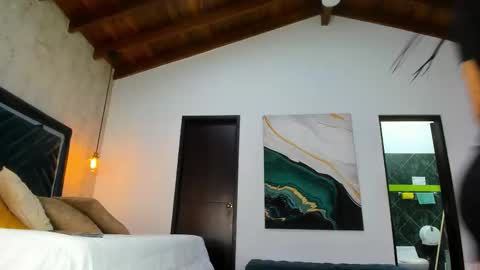 Sofi online show from December 20, 2025, 11:17 am