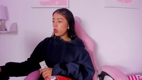 Sofia online show from October 6, 2025, 3:15 am