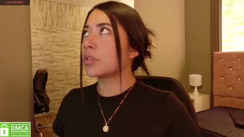 Susy online show from September 25, 2025, 9:29 pm