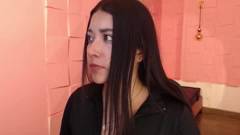 Susy online show from September 28, 2025, 10:04 pm