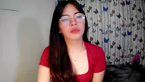 Snapshot of sofia_ava24 chatting on January 8, 2025, 3:29 am Chady online show from January 8, 2025, 3:29 am