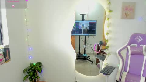 Snapshot of sofia_gold_ chatting on September 17, 2025, 6:20 pm sofia online show from September 17, 2025, 6:20 pm