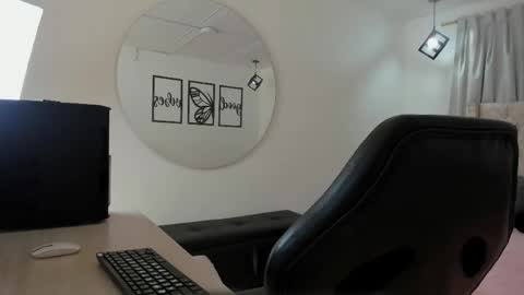 Snapshot of sofia_klarck chatting on May 31, 2026, 2:35 pm sofia klarck online show from May 31, 2026, 2:35 pm