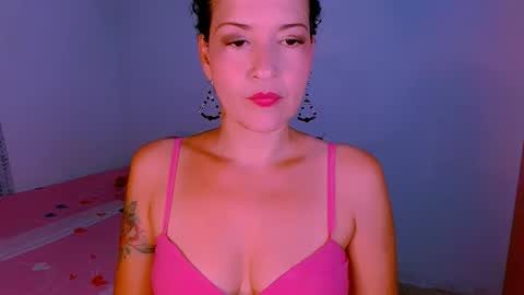 Sofia  online show from September 20, 2025, 11:28 pm