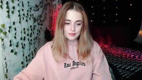 sofia_rosemary online show from October 12, 2025, 6:07 pm