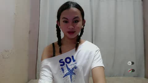 Snapshot of sofia_sweetheart18 chatting on June 14, 2026, 11:51 pm sofia_sweetheart18 online show from June 14, 2026, 11:51 pm