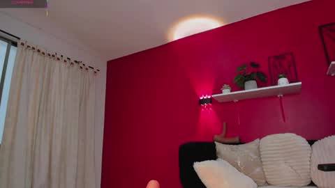 Snapshot of sofia_velvetx chatting on May 15, 2026, 3:08 pm sofia_velvetx online show from May 15, 2026, 3:08 pm