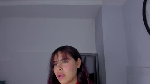 Sofa online show from September 24, 2025, 12:30 pm