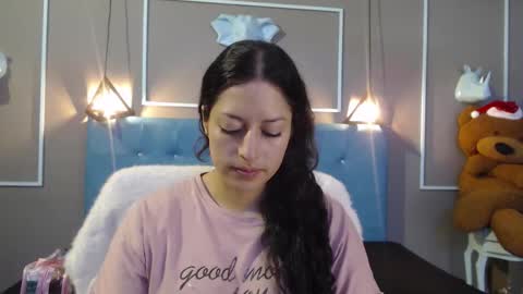 Sofa online show from November 29, 2025, 11:13 am