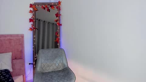 Snapshot of sofia_wilson_ chatting on October 29, 2025, 3:03 pm Sofia Wilson online show from October 29, 2025, 3:03 pm