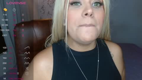 Sofi cortes626 Ig online show from December 17, 2024, 1:29 am