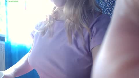 Snapshot of sofiabaileys chatting on March 5, 2025, 12:44 pm Sofia welcome to my room online show from March 5, 2025, 12:44 pm