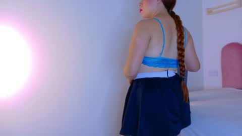 SOFIA DIAMOND  online show from June 9, 2026, 7:25 pm