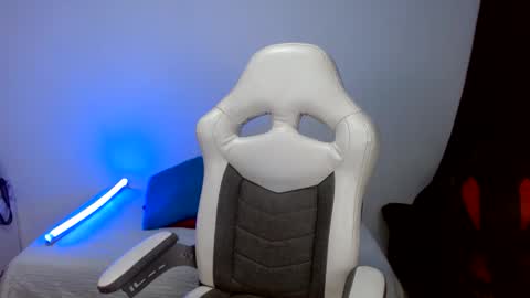 sofia online show from April 1, 2026, 2:34 am