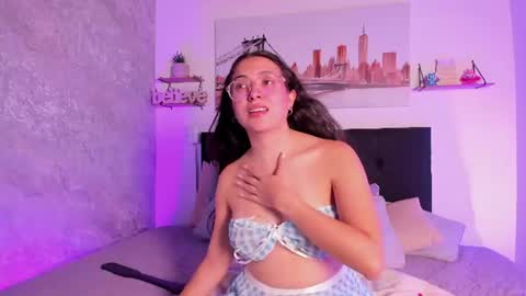 Snapshot of sofialujan_ chatting on June 22, 2026, 11:35 pm sofialujan_ online show from June 22, 2026, 11:35 pm