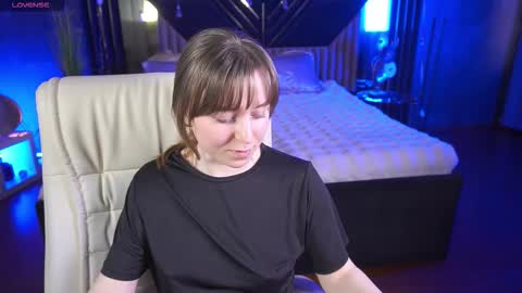 SofiaLuxuryy online show from February 12, 2026, 2:12 pm