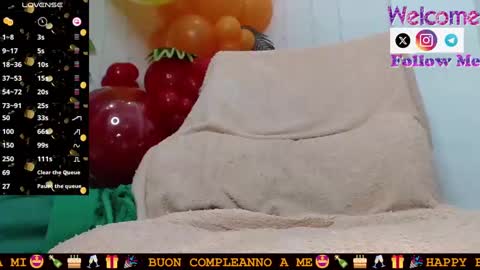 Snapshot of sofiamadisson chatting on January 28, 2025, 5:35 pm Sofia Madisson online show from January 28, 2025, 5:35 pm