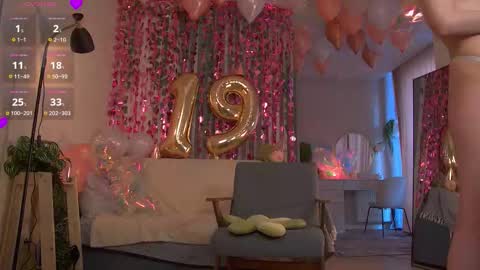 Sofia Help me overcome shynes with 100 thumbs up online show from February 20, 2026, 6:26 am