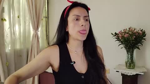 Sofi Bella online show from February 7, 2026, 9:07 pm