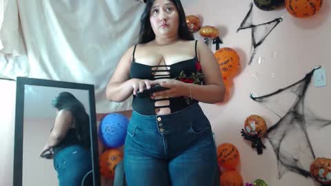 sofi lara online show from November 5, 2025, 7:25 pm