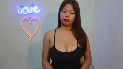 sofie_loorexx online show from February 15, 2026, 11:45 pm