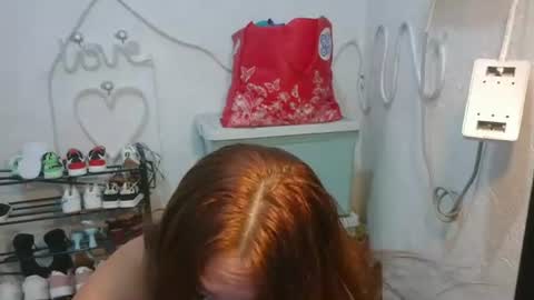 Snapshot of sofie_loorexx chatting on June 27, 2026, 12:33 pm sofie_loorexx online show from June 27, 2026, 12:33 pm