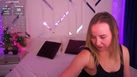 Sofie online show from November 6, 2025, 11:59 pm