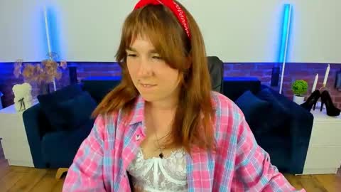 sofii_darling online show from September 14, 2025, 4:39 pm