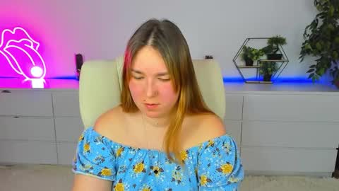 sofii_darling online show from February 1, 2026, 5:00 pm