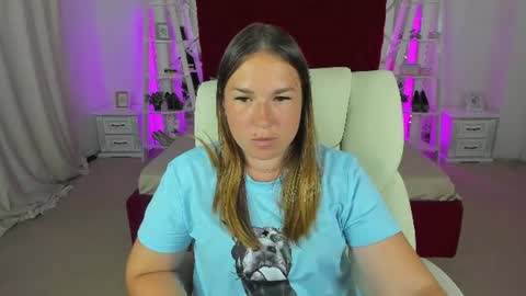 Snapshot of sofii_darling chatting on July 1, 2026, 4:51 pm sofii_darling online show from July 1, 2026, 4:51 pm