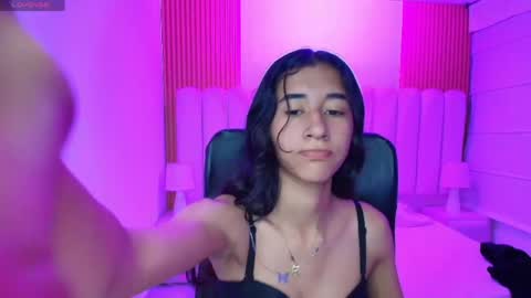 Snapshot of sofii_tk chatting on May 7, 2026, 3:23 am Sofii online show from May 7, 2026, 3:23 am