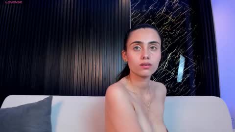 Snapshot of sofiia_palacioss chatting on November 8, 2025, 12:11 am Sofiia Everyday From 1400 to 2200 Col Time online show from November 8, 2025, 12:11 am