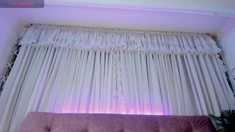 SofiLuxurya online show from March 8, 2026, 2:10 pm