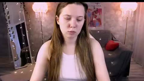 sofimayer online show from June 15, 2026, 11:56 am