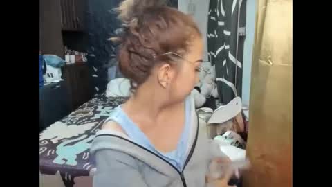 Angel online show from December 21, 2025, 3:41 pm