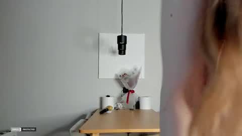 kitty katy online show from April 15, 2026, 8:31 pm