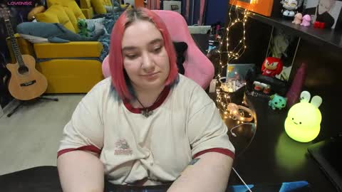 Sofie online show from February 12, 2025, 8:59 am