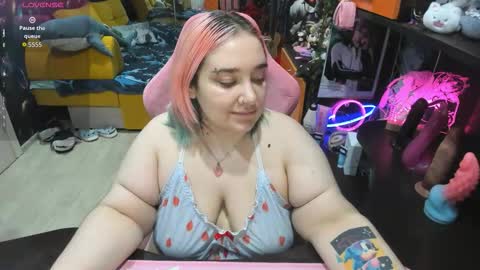 Snapshot of softie_sofy chatting on February 10, 2026, 2:59 am Sofie online show from February 10, 2026, 2:59 am