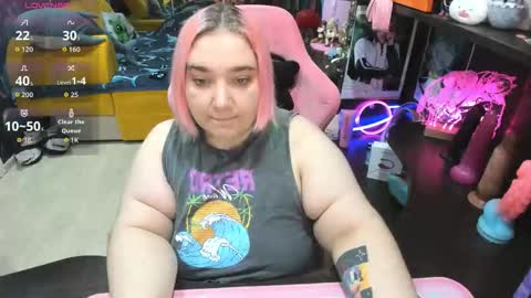 Snapshot of softie_sofy chatting on February 19, 2026, 2:51 am Sofie online show from February 19, 2026, 2:51 am