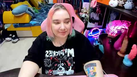 Snapshot of softie_sofy chatting on February 28, 2026, 1:17 am Sofie online show from February 28, 2026, 1:17 am