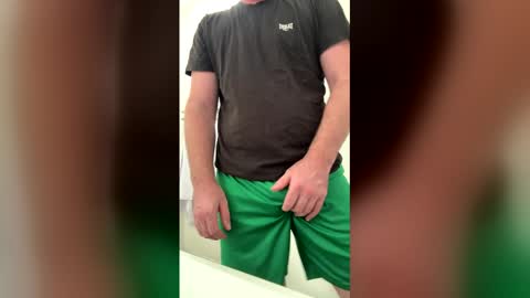 Snapshot of softworker chatting on February 22, 2026, 5:00 pm softworker online show from February 22, 2026, 5:00 pm