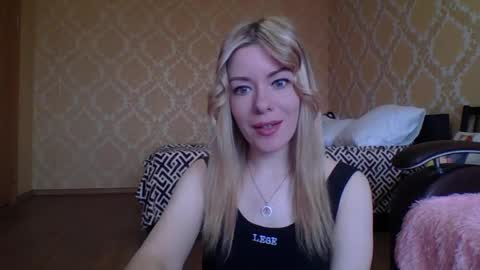 softy_aura online show from April 27, 2026, 10:24 am