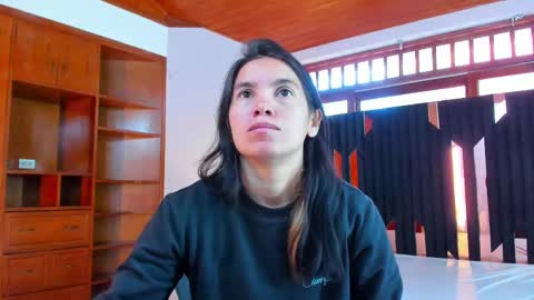 Soffyy  online show from September 22, 2025, 11:56 am