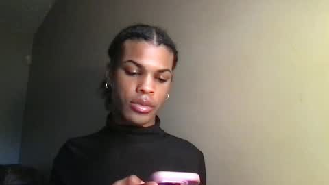 SolaceEve online show from November 14, 2025, 7:34 pm