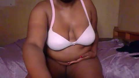 Snapshot of sollybunny chatting on February 19, 2026, 3:13 am Solly bunny online show from February 19, 2026, 3:13 am