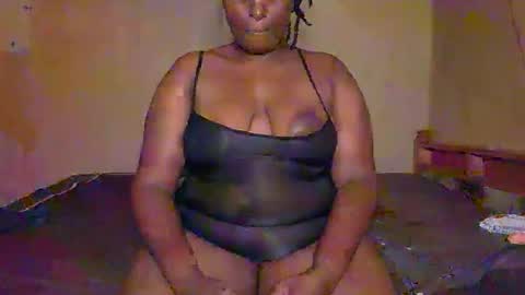 Snapshot of sollybunny chatting on February 27, 2026, 3:34 pm Solly bunny online show from February 27, 2026, 3:34 pm