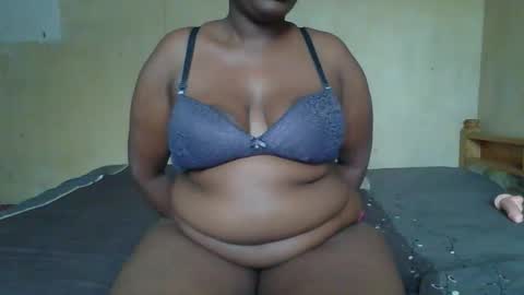 Snapshot of sollybunny chatting on March 2, 2026, 2:46 pm Solly bunny online show from March 2, 2026, 2:46 pm