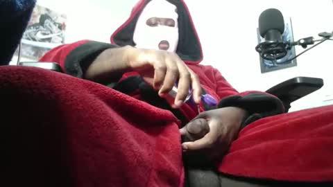 Masked Edging online show from November 9, 2025, 6:12 am